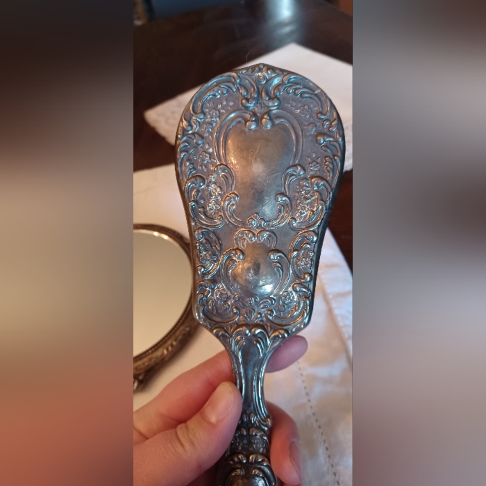 Antique silver HEAVY 3 piece vanity set Mirror Brush and Comb - Picture 2 of 5
